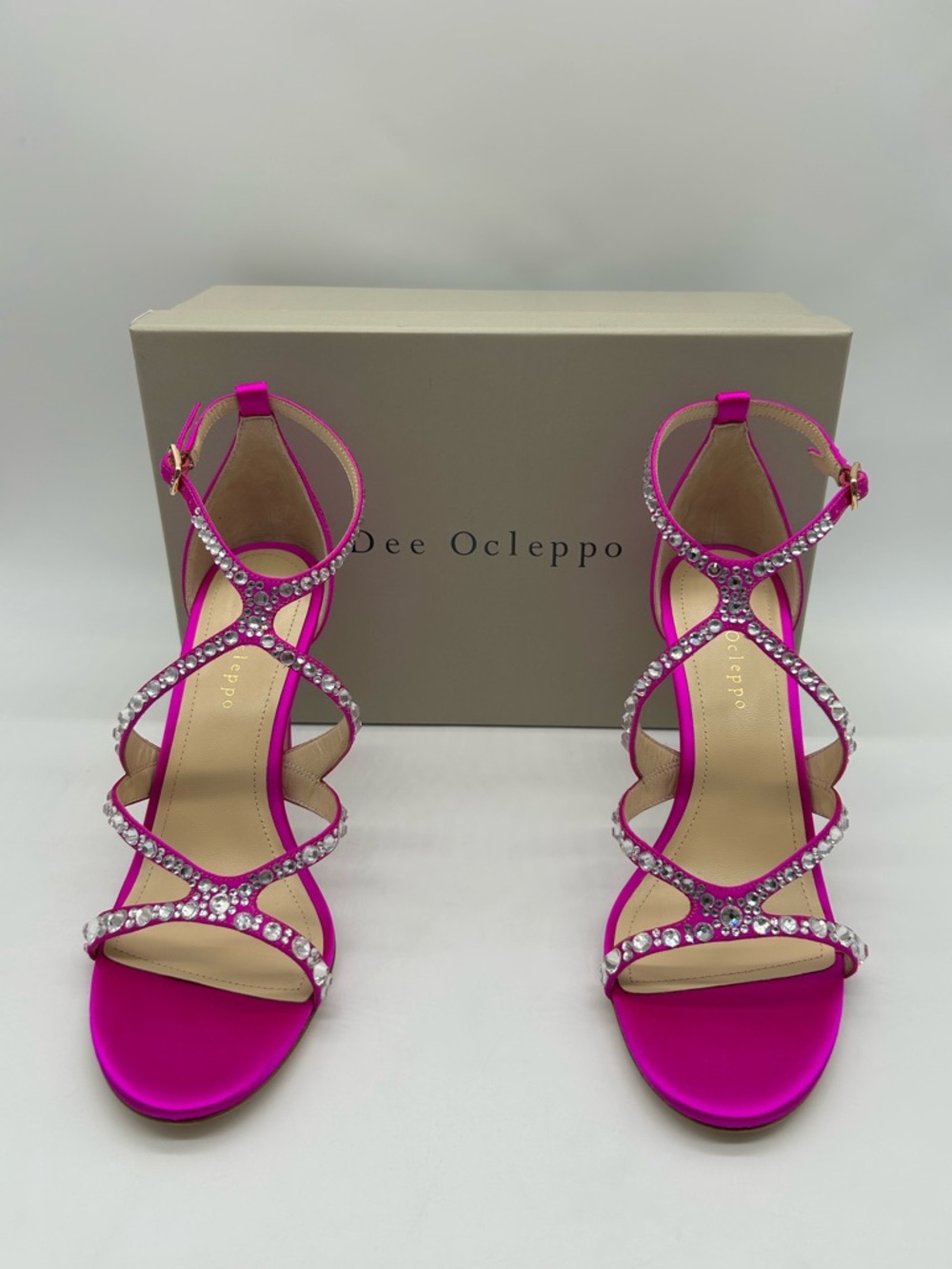 Dee Ocleppo Fiji Pink Crystal Strappy Heels 7.5 New With Box - Picture 13 of 13